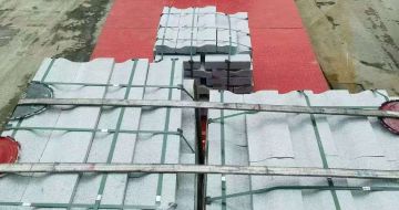 山东 芝麻白仿形加直形路沿石出货日常