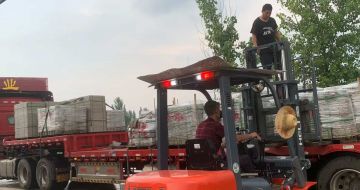 山东 黄金麻冰裂纹，地铺石装车