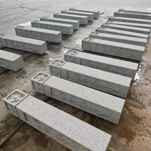 山东 白麻方柱雕花防水