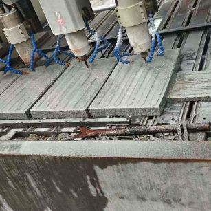 山东 芝麻白花岗岩荔枝面盲道雕刻