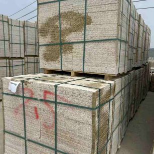 山东 黄金麻花岗岩石材荔枝面地铺石2.5*300*600