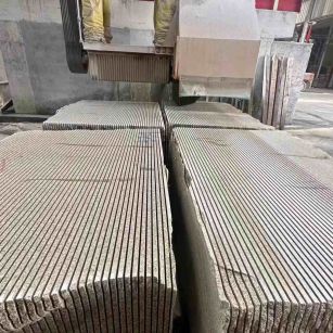 山东 车间生产日常，黄金麻白麻花岗岩