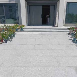 山东 芝麻白花岗岩地铺石地面铺装