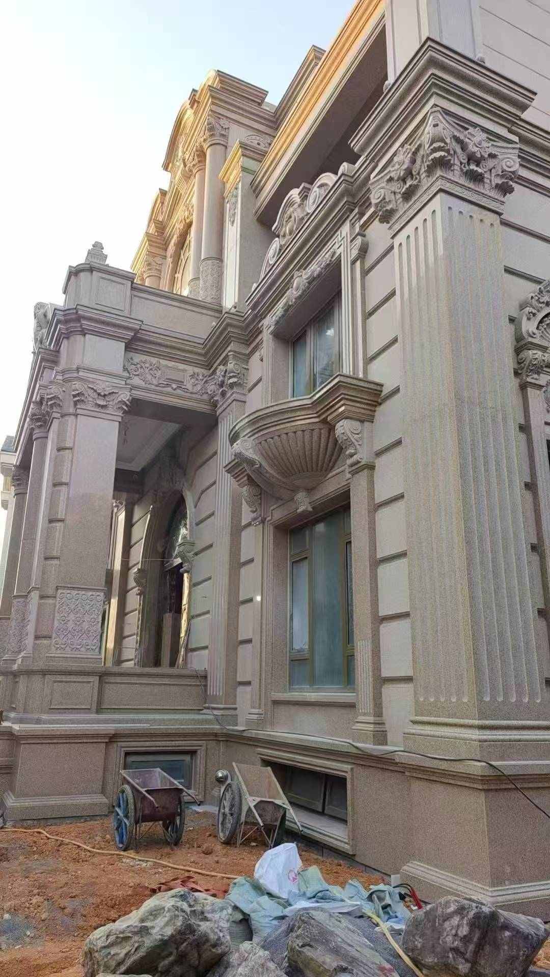 山东 黄金麻花岗岩光面别墅外墙干挂施工完成