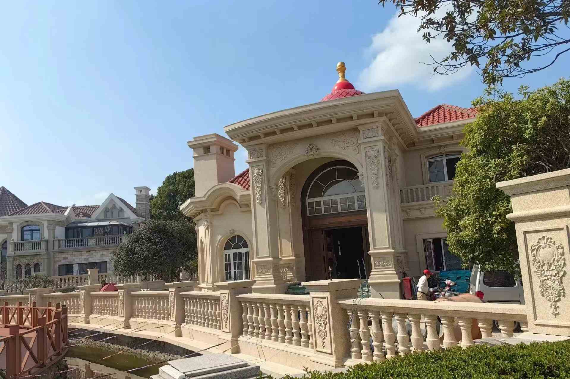 山东 黄金麻花岗岩欧式别墅