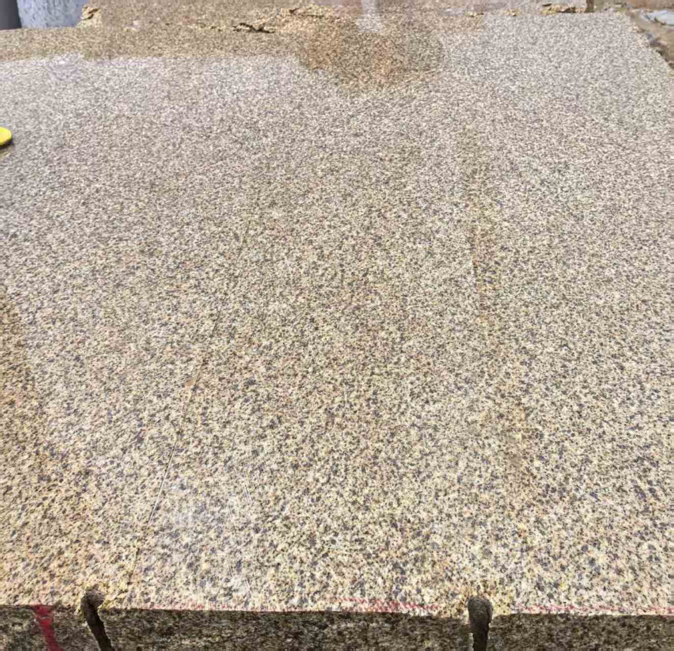 山东 黄金麻花岗岩石材方料