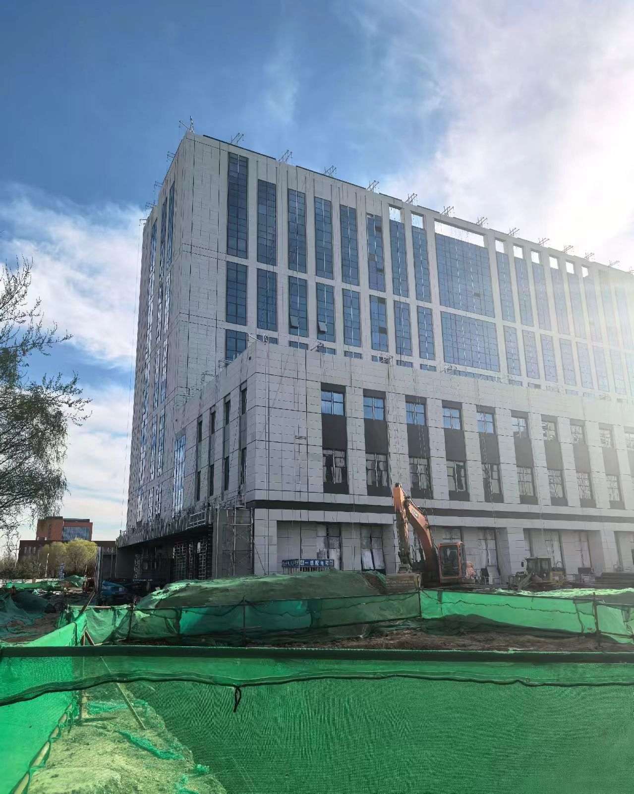 山东 白麻花岗岩石材外墙干挂