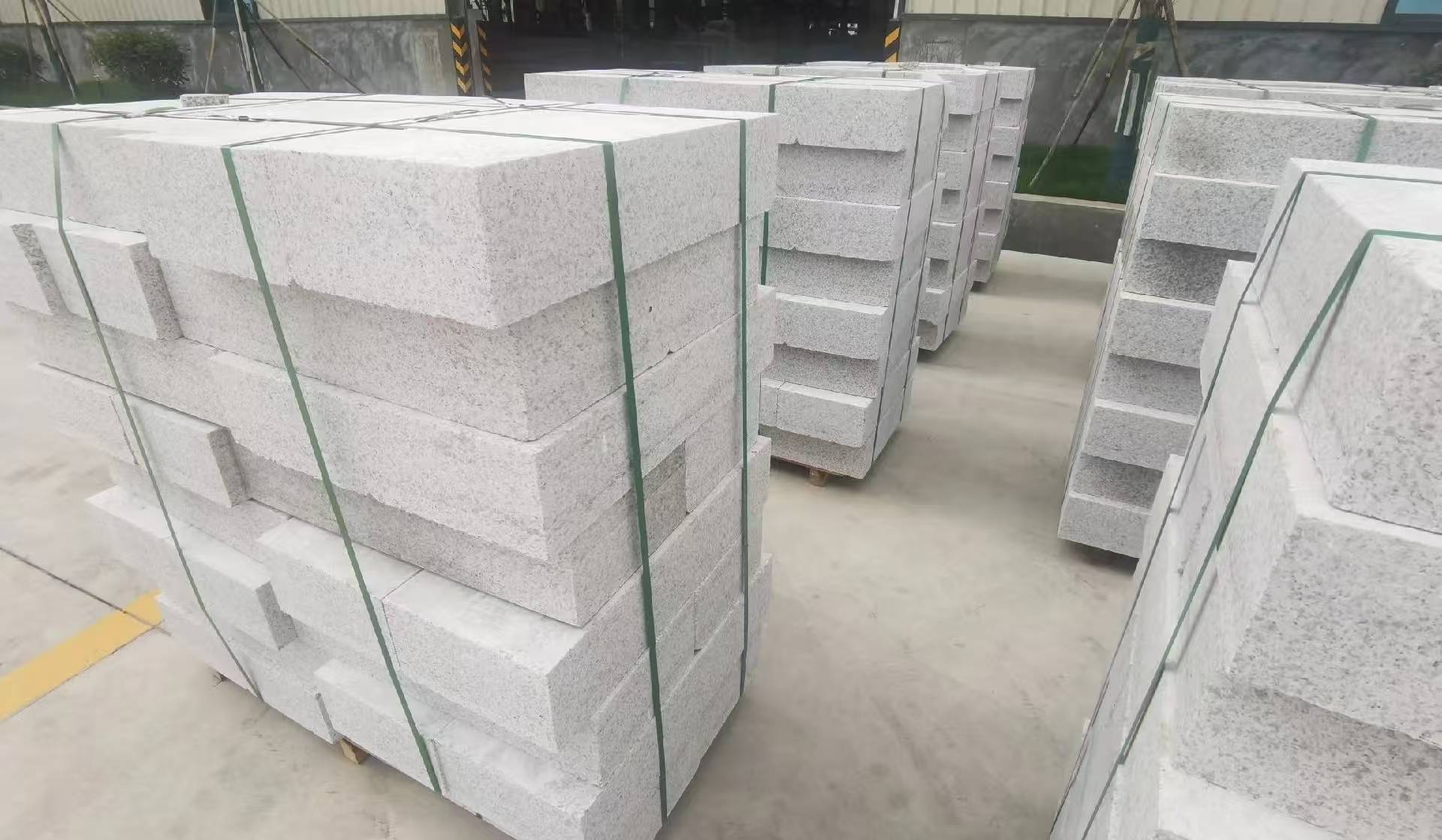 山东 白麻花岗岩路沿石，立缘石，平缘石，路牙石，道牙石，马路牙子等